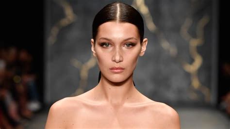 bella hadid nudes|Bella Hadids topless photo is a sight to behold